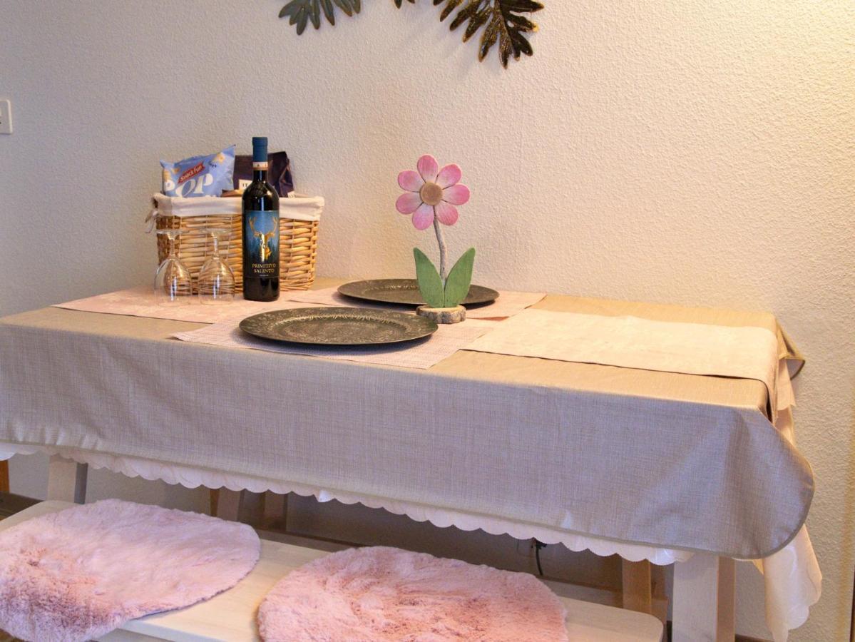 Villa Spellbound A Romantic Hideaway For Adults Aged 18-35 à Lauterbrunnen Extérieur photo